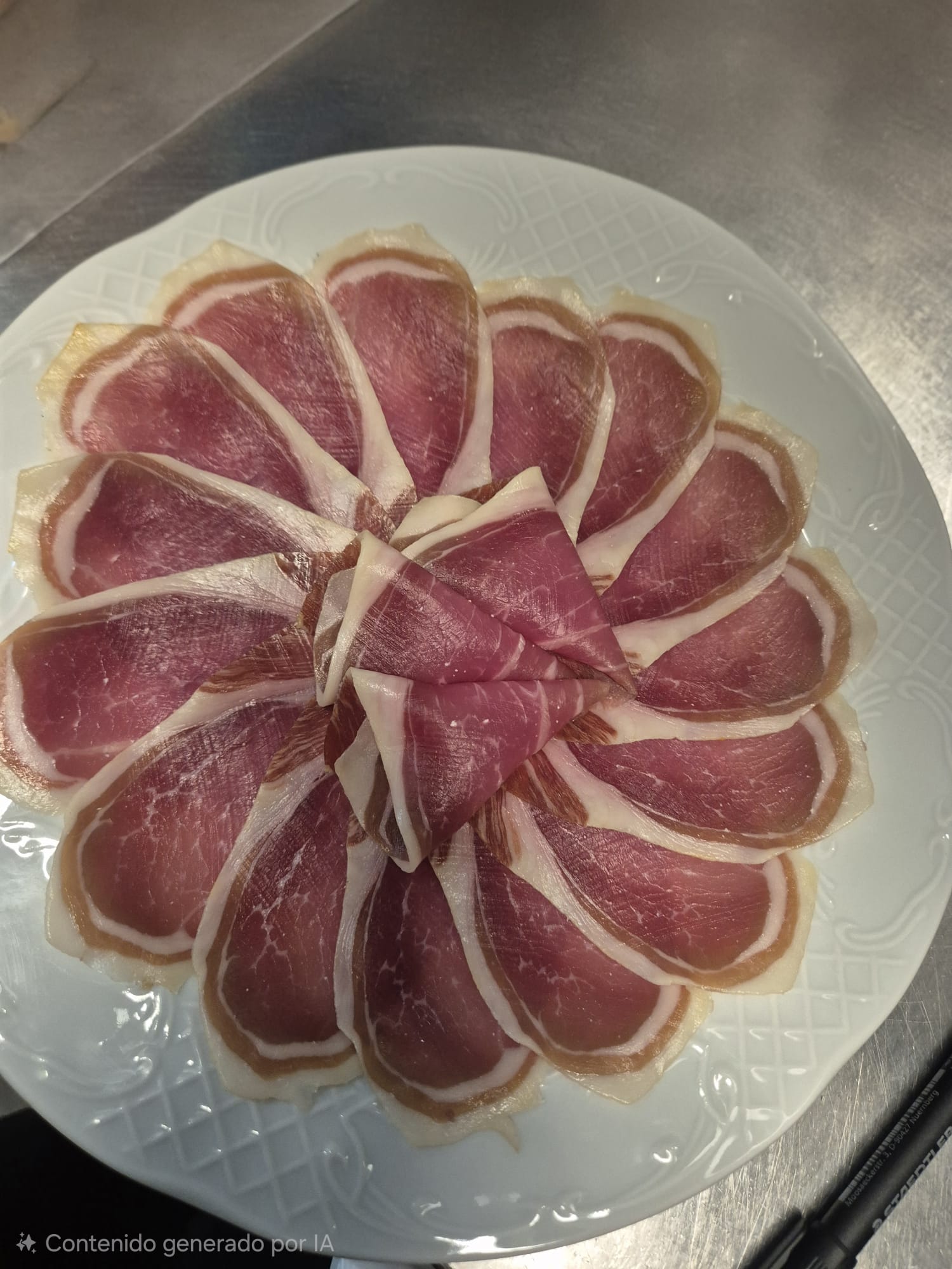 Jamón ibérico de bellota con tostada y tomate